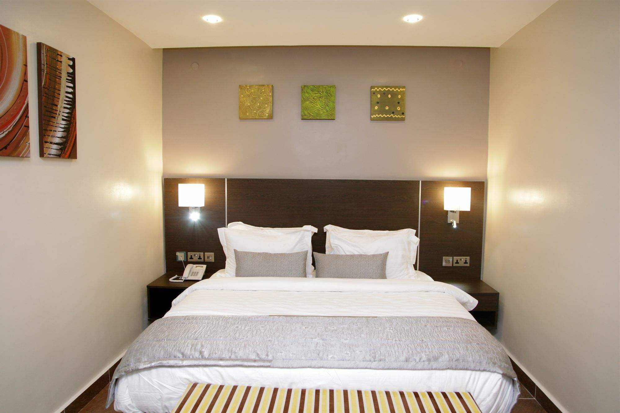 The Nook Hotel Lagos Exterior photo